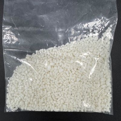 Niska cena biały inhibitor korozji tolyltriazolu/TTA dla metali dla produktów antymonopolowych z oleju (tłuszczu),
