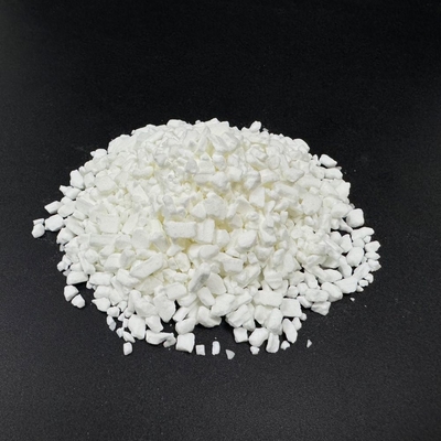 1,2,3-benzotriazol ((BTA), białe kryształy w kształcie igły, stosowane jako środek zapobiegający rdzeniu, płyn przeciwzmrażający, dodatek antyoksydacyjny