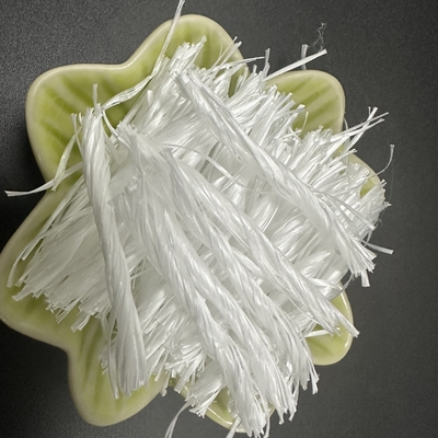 Buliding Polymer Material PP Fibre Twisted Bunchy Form 500T Odporny na pękanie